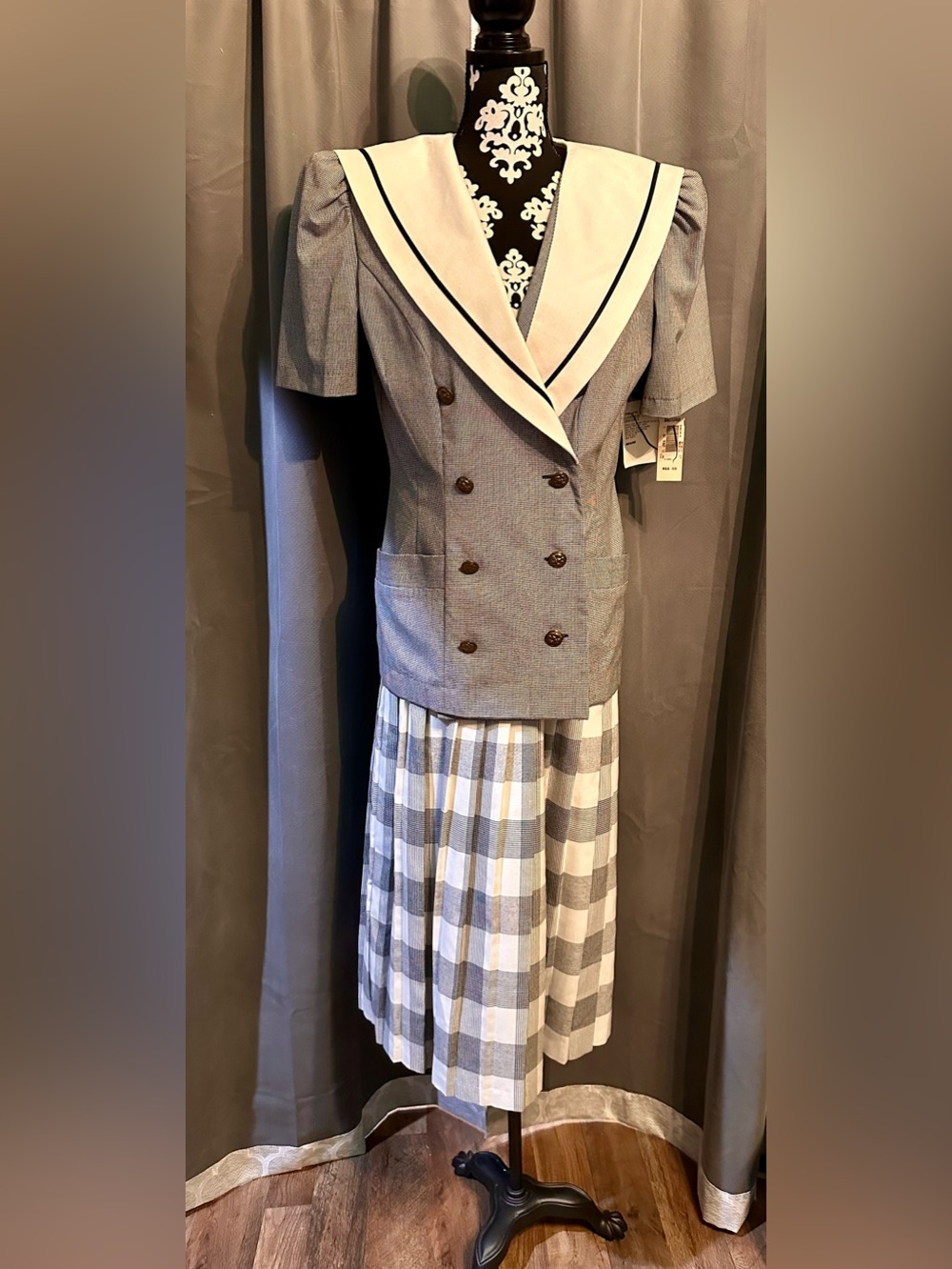 90s Vintage Sunshine Starshine 2-Piece Sailor Plaid Skirt Suit Gray and Cream 12